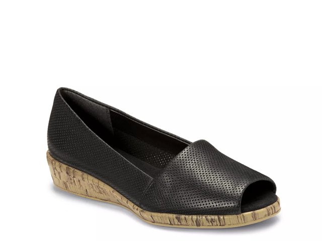 Aerosoles application clearance peep toe wedges
