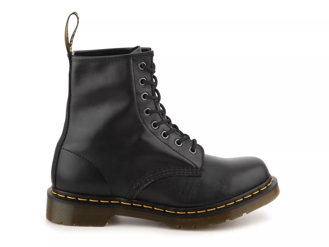 Dsw doc martens 146 online