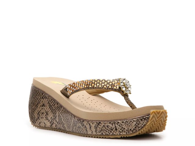 Lexie wedge sandal deals