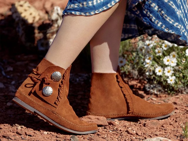 Minnetonka booties shop