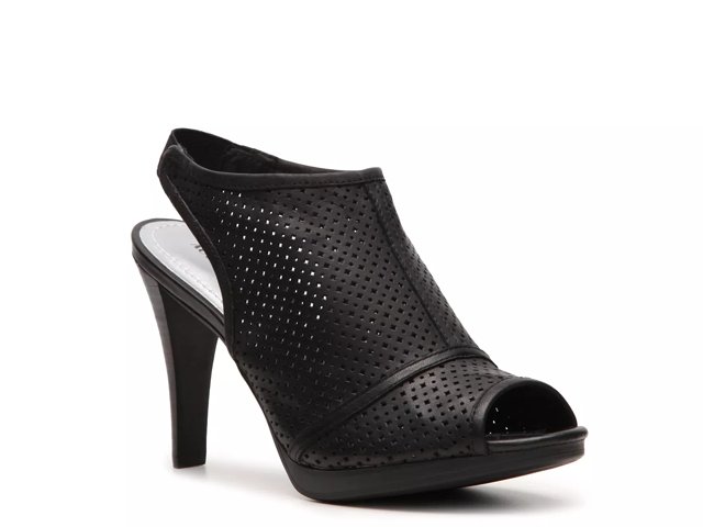 null Audrey Brooke Diamond Platform Pump