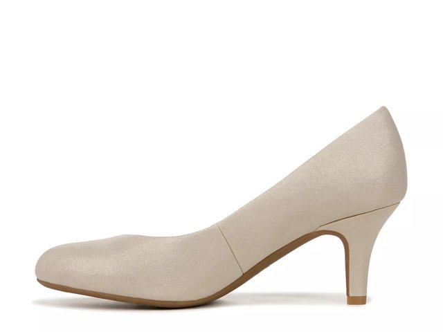 Lifestride low heel pumps 2025