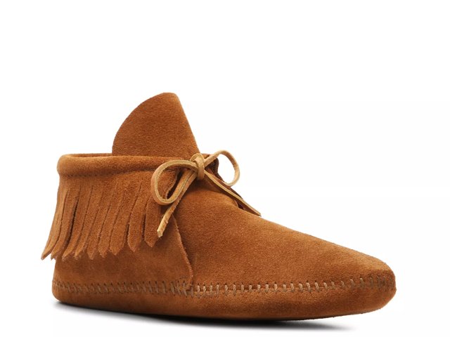 Minnetonka classic fringe western bootie best sale