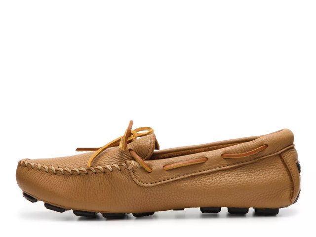 Minnetonka best sale driving moc