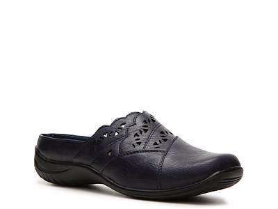 clarks clogs dsw