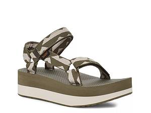 White platform hot sale teva sandals