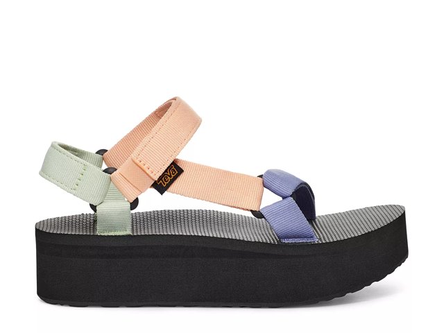 Teva platform hotsell flip flops