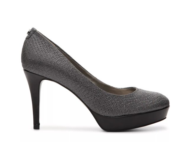 tahari sophia platform pump