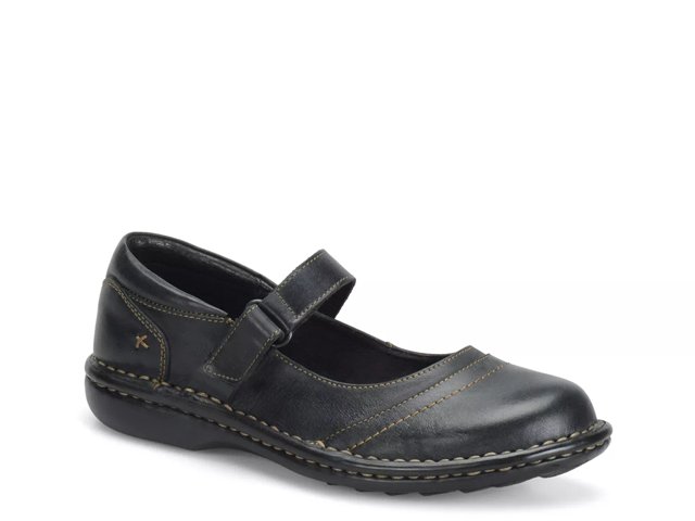Dsw born on sale flats