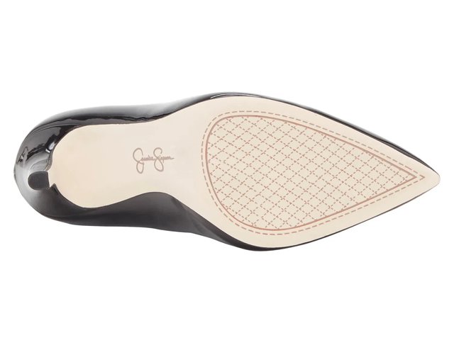 Jessica Simpson Cambredge Pump - Free Shipping | DSW