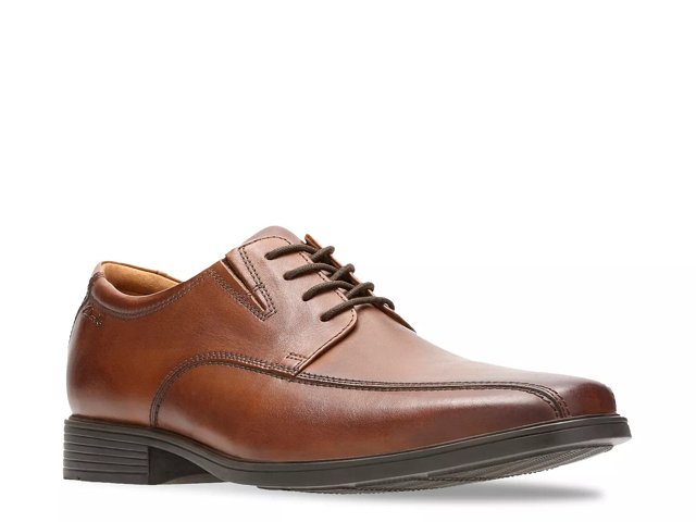 Clarks tilden walk brown clearance