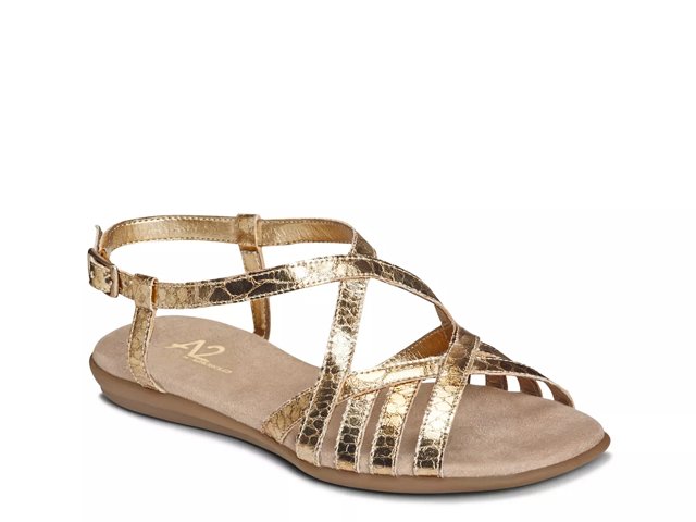 Dsw flat sandals outlet