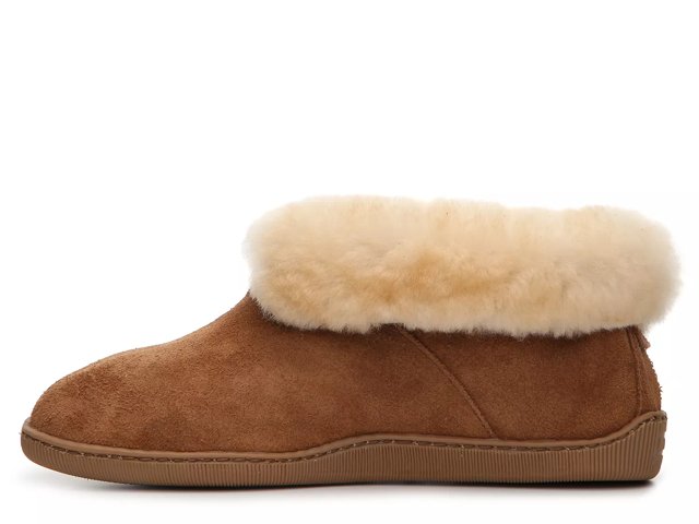 Minnetonka Sheepskin Slipper - Free Shipping | DSW