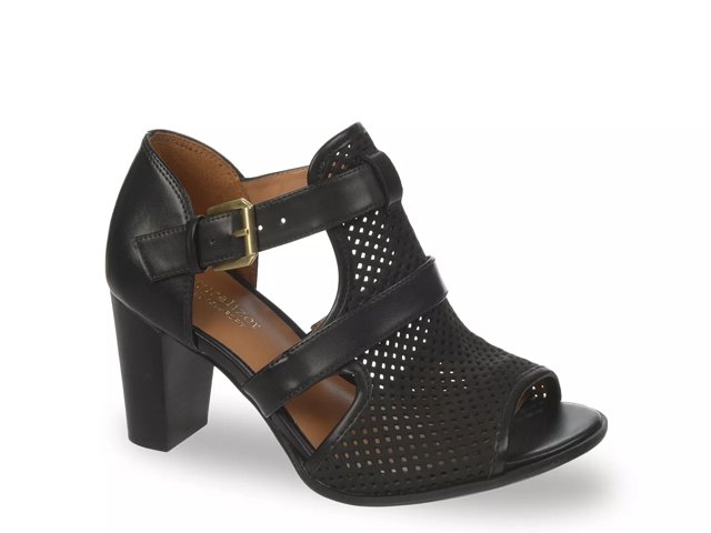 null Naturalizer Draft Sandal