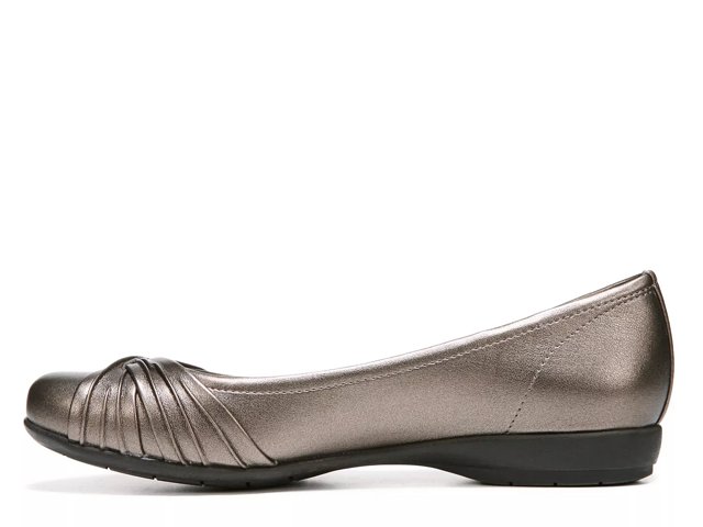 naturalizer girly flat