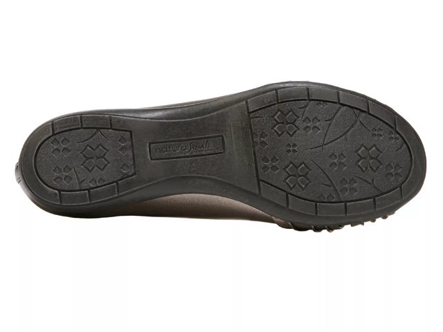 naturalizer girly flat
