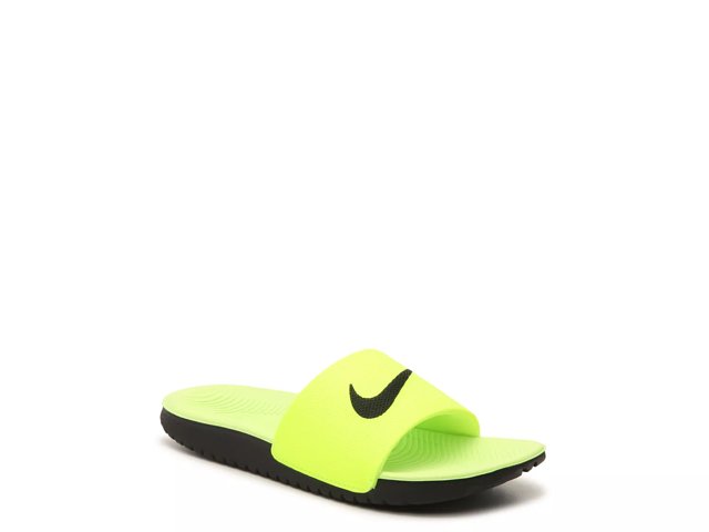 Nike flip flops kids deals