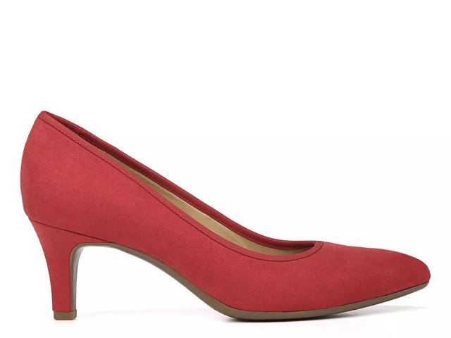 naturalizer oden pump