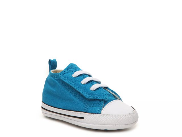 Converse all star crib shoes deals