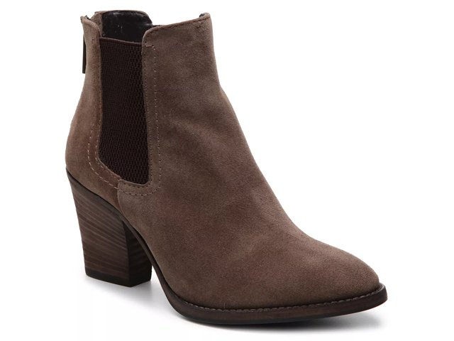 Dsw aquatalia discount