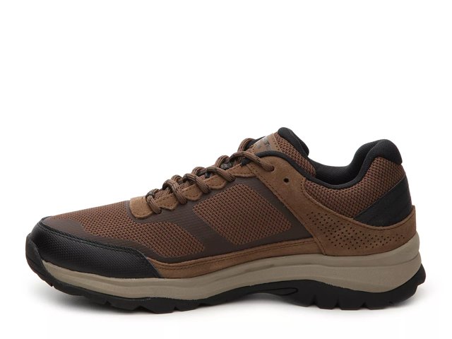 669v2 trail walking shoe