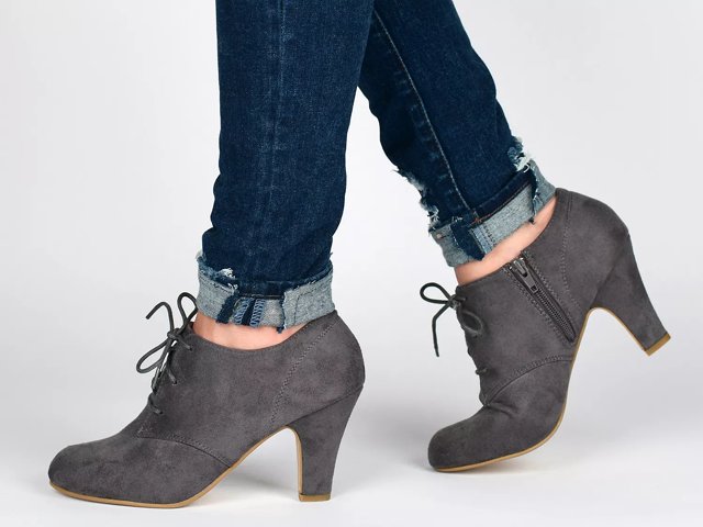 Journee Collection Leona Bootie