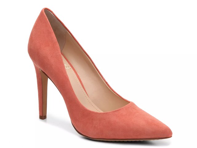 Vince camuto clearance kain pump
