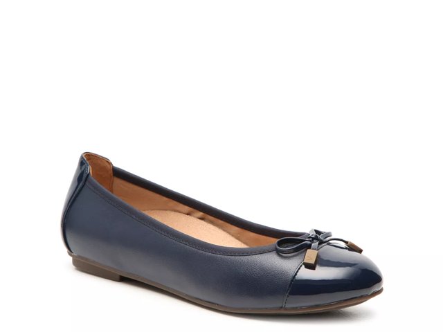 Vionic navy flats top