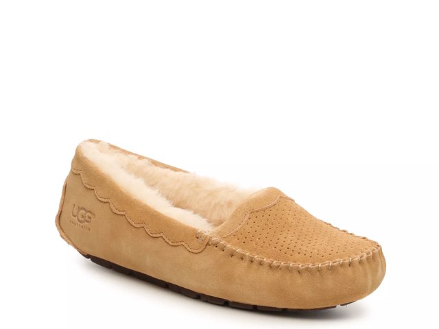 Dsw store ugg moccasins
