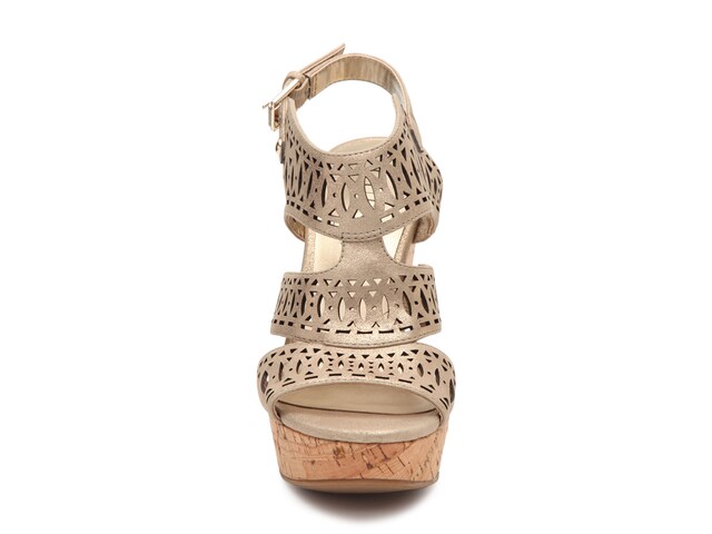 Guess Vannora Wedge Sandal - Free Shipping | DSW