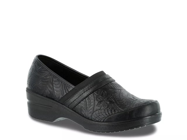 Dsw easy street store