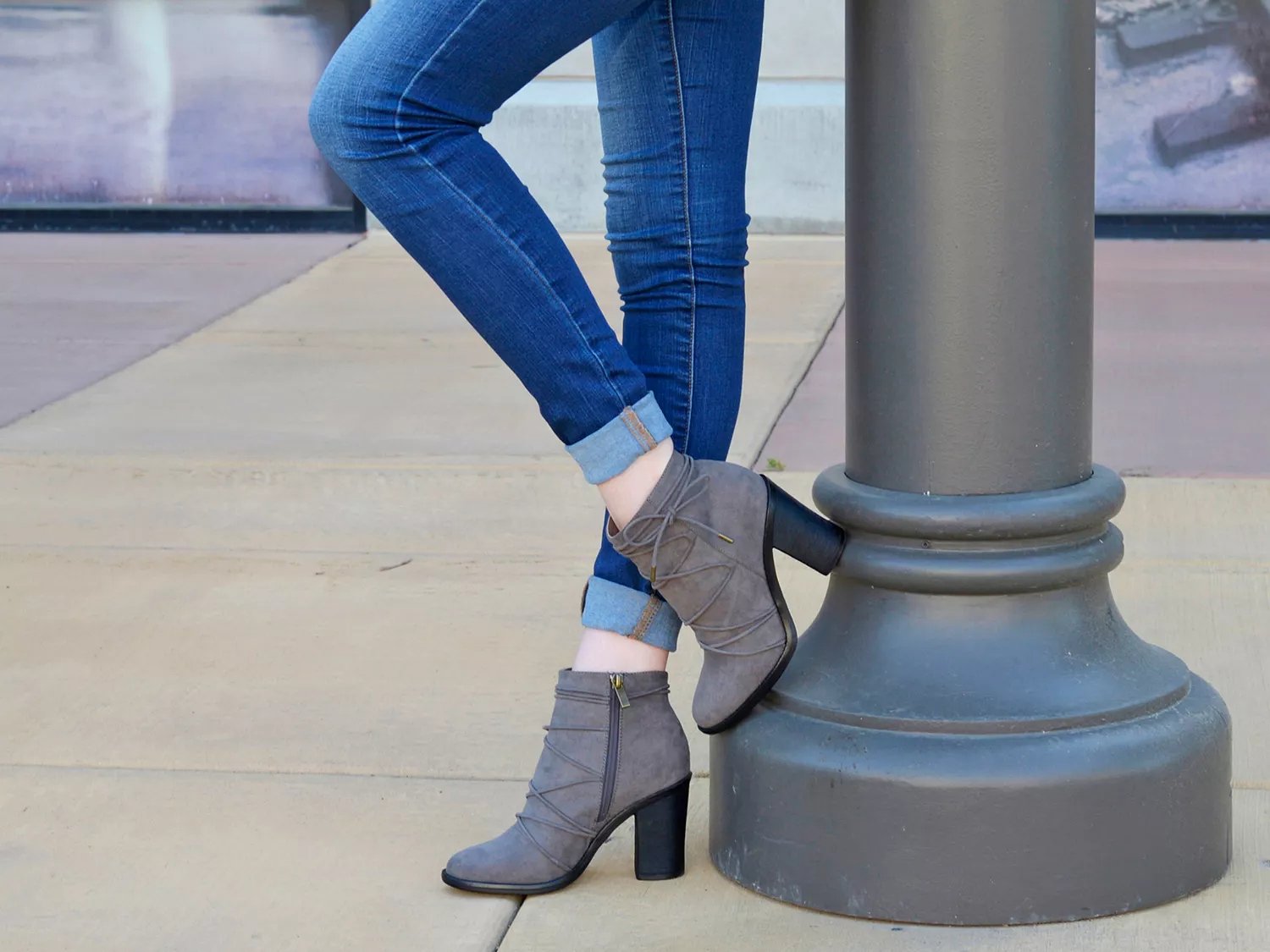 effie chelsea boot