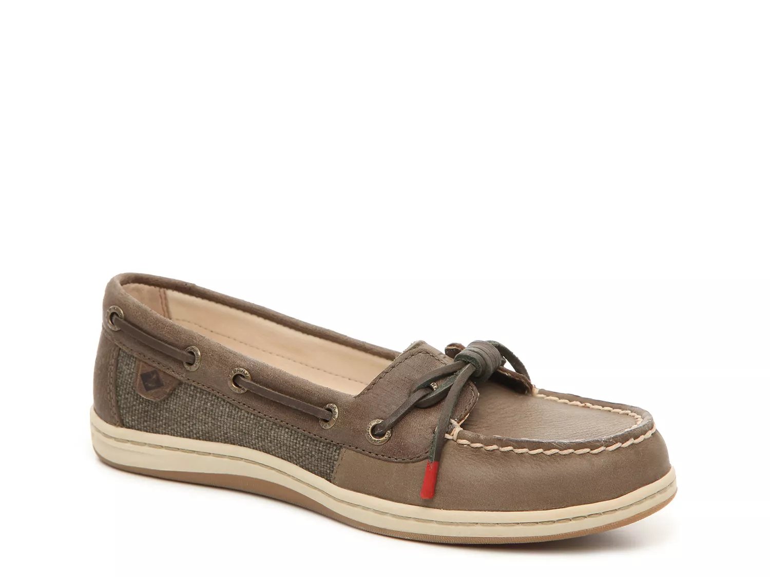 sperry barrelfish boat shoe