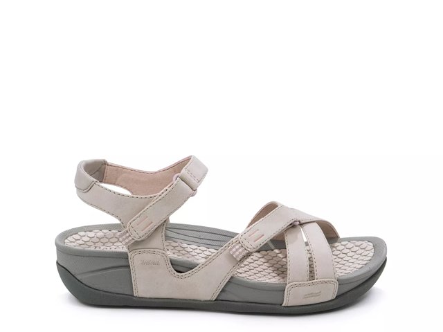 Baretraps Danny Sandal - Free Shipping | DSW