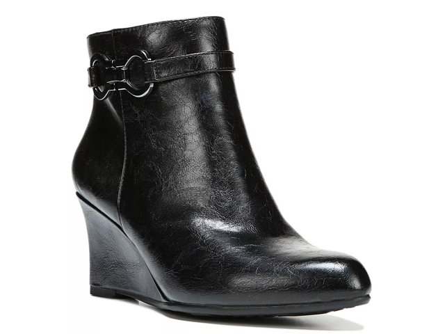 Dsw womens sales wedge boots