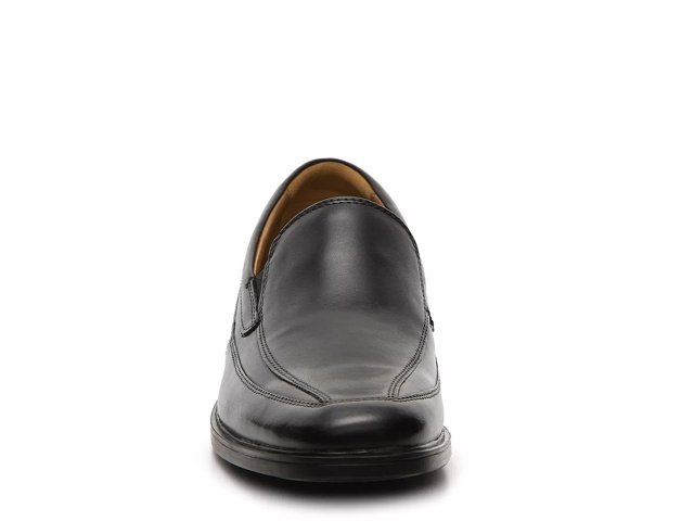 Clarks tilden slip on online