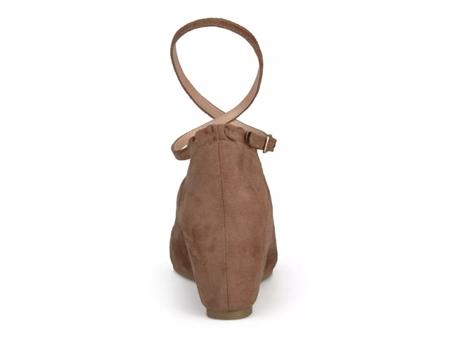 journee collection tibby wedge pump