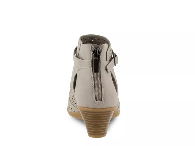 Easy Street Carrigan Bootie