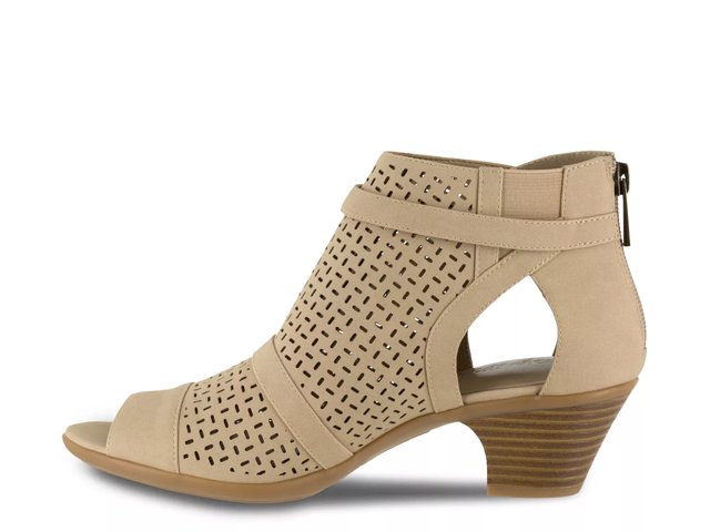 Easy street cheap carrigan bootie