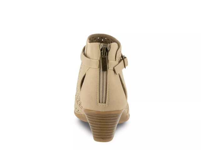 Easy Street Carrigan Bootie
