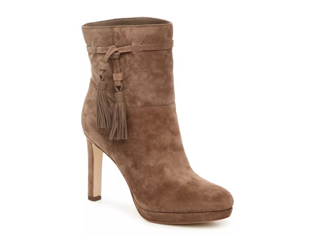 Dsw via deals spiga