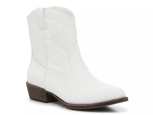 White discount boots dsw