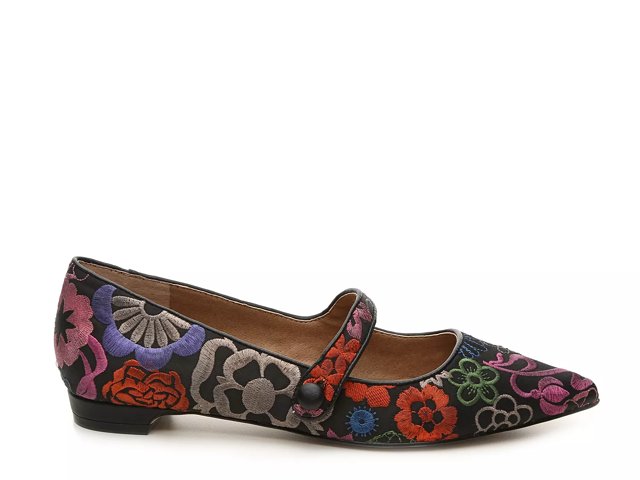 Tahari Park Flat - Free Shipping | DSW