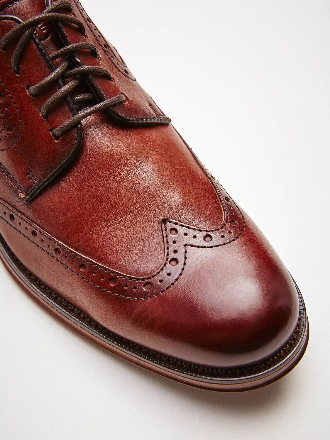 dockers hanover wingtip oxford