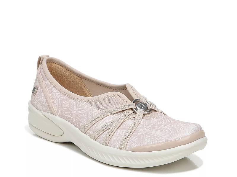 Bzees women's niche hot sale slip on