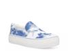 Gills Platform Slip-On Sneaker Light Blue/White Canvas view