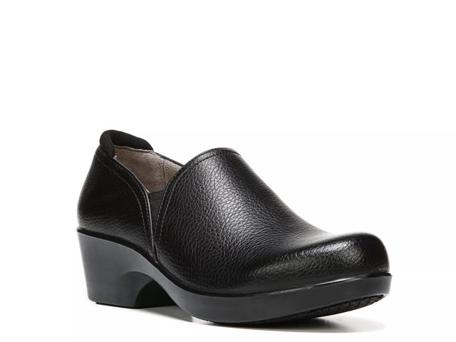 naturalizer wayde clog