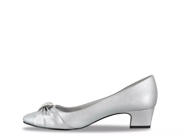 Easy street eloise pump silver top