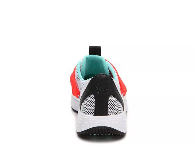 breathe lace training shoe