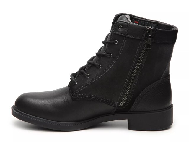 zip combat boot